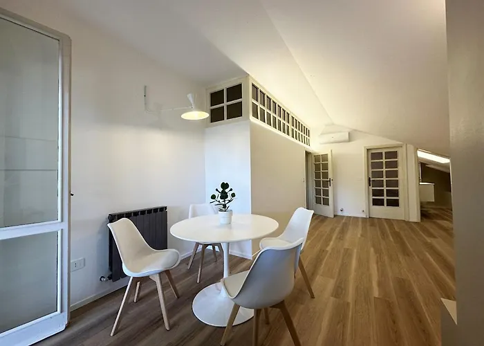 Via Foscolo 65 Rn Каттолика