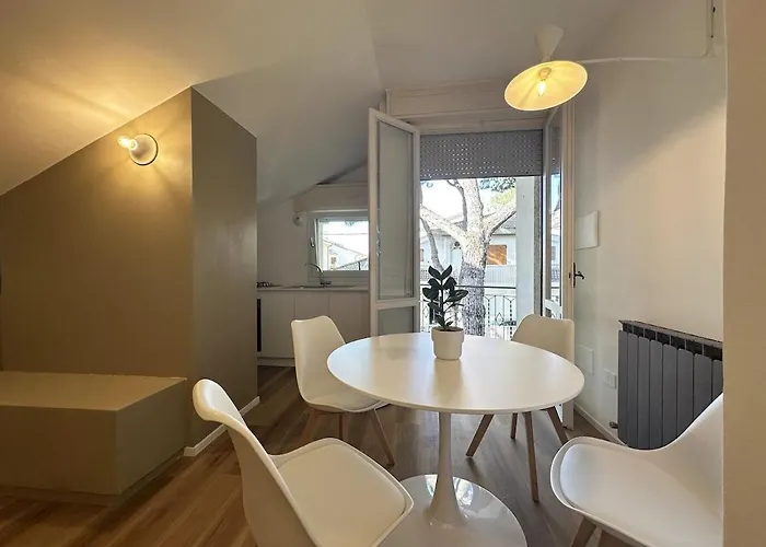 Via Foscolo 65 Rn * Κατόλικα